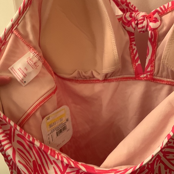 One Piece Plus Size XXL Pretty Swimsuit - Picture 8 of 8